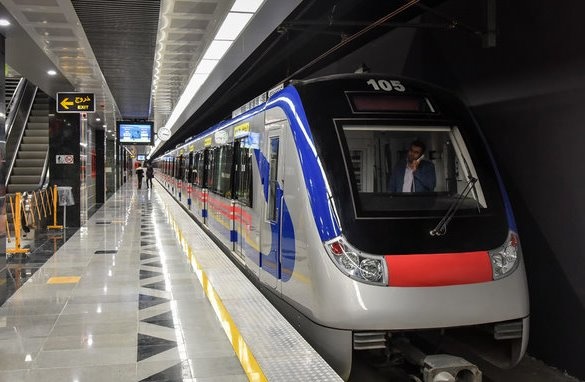 خدمات قطار شهری شیراز روز اربعین رایگان است