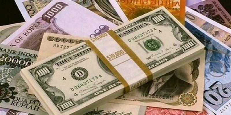 کشف ۱۰ هزار پوند ارز قاچاق در شیراز کشف ۱۰ هزار پوند ارز قاچاق در شیراز