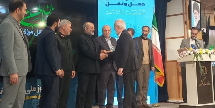 از اسراف ۴ میلیاردی مدیران مالیاتی تا عنوان برتری شهرداری شیراز