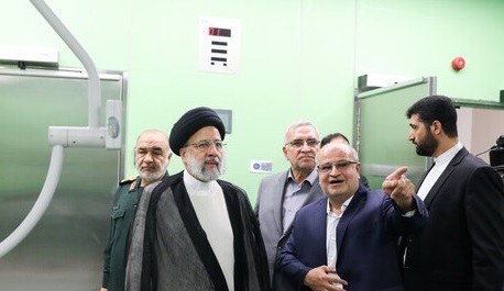 چراغی که برای بیمارستان‌های نیمه‌تمام روشن شد...