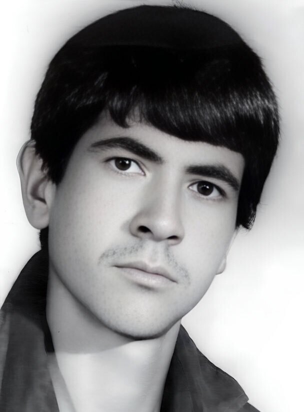 در عزایم سیاه مپوشید و شاد باشید
