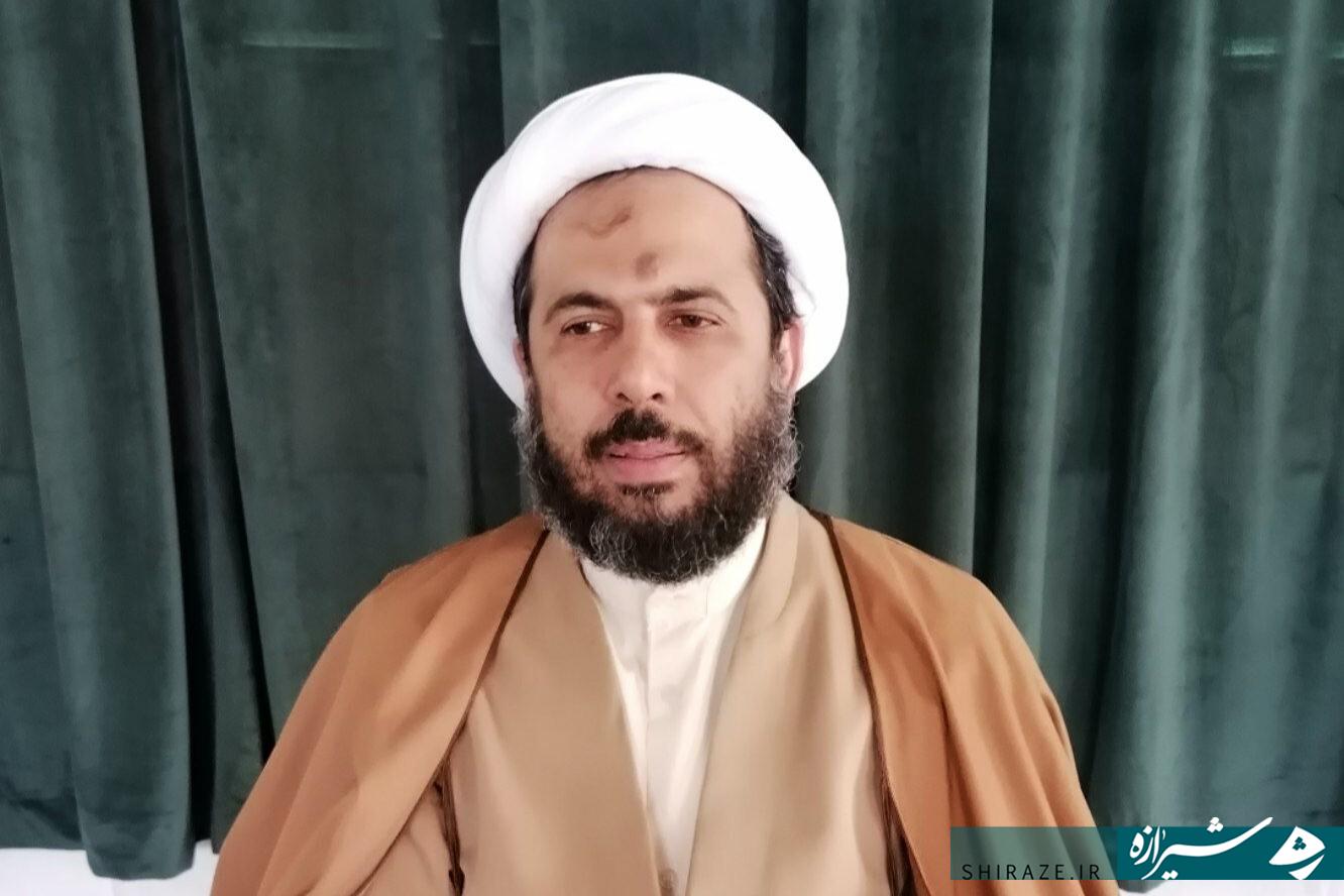 قرآن نصیحت‌کننده‌ای است که خیانت نمی‌کند