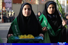 طنین زنگ انقلاب در شیراز