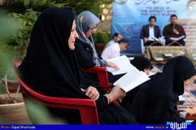 جزء خوانی قرآن کریم در جوار آرامگاه «لسان الغیب»