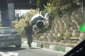 پرواز یک خودرو در تهران