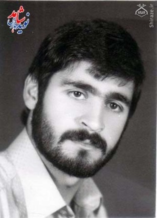 شهيد کريم اقبالپور متولد :10/2/61 شهادت : 15/10/1337 خواهران ديني حرمت شهيدان را حفظ کنيد، فرياد شهدائي که بلند مي شد که خواهران حجابتان را حفظ کنيد يادتان نرود.
شهيد کريم اقبالپور متولد :10/2/61 شهادت : 15/10/1337 خواهران ديني حرمت شهيدان را حفظ کنيد، فرياد شهدائي که بلند مي شد که خواهران حجابتان را حفظ کنيد يادتان نرود.
