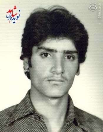 شهید اسماعیل حداد متولد :12/2/1340 شهادت : 12/2/61 خرمشهر شهید اسماعیل حداد متولد :12/2/1340 شهادت : 12/2/61 خرمشهر