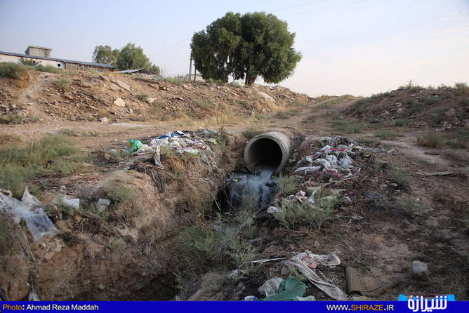 کانال خروجی شهرک مهدی آباد ( کتس بس )  انتهای شهرک حجت آباد  ( جنب کارخانه نشسته ممتاز شیراز _این آدرس هست ) 