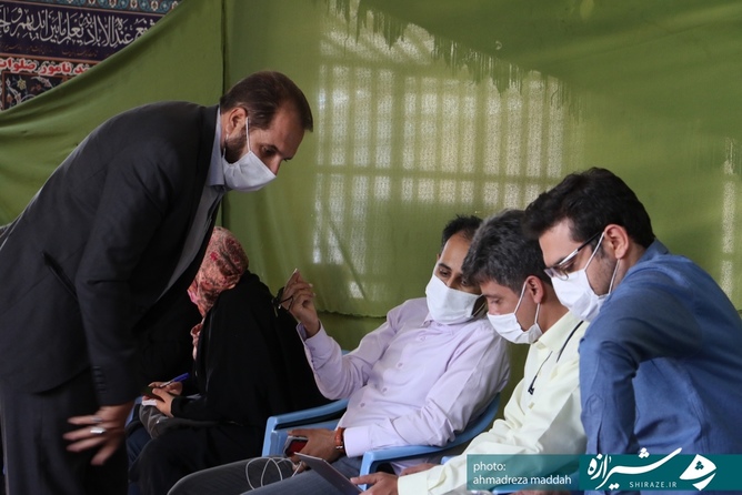 حضور خبرنگاران و عکاسان خبری و اعضاهای شورای اسلامی روستاهای اطراف در مسجد روستای « ایور » منطقه سیاخ دارنگون حضور خبرنگاران و عکاسان خبری و اعضاهای شورای اسلامی روستاهای اطراف در مسجد روستای « ایور » منطقه سیاخ دارنگون