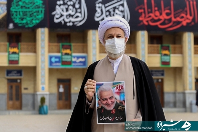 آیت‌الله دژکام به پویش «شیرازه» پیوست/ استقبال از پویش عشق به حاج قاسم در حرم شاهچراغ(ع) 