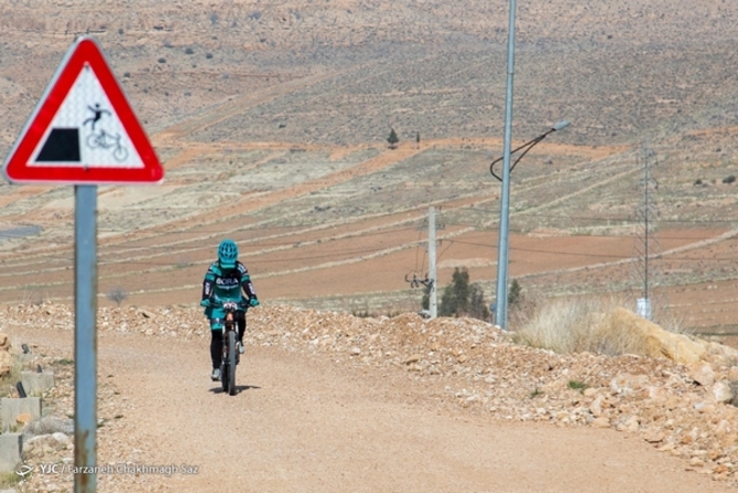 باشگاه خبرنگاران جوان/10 مسابقات تایم تریل کوهستان بانوان - شیراز 
عکس: فرزانه چخماغ ساز