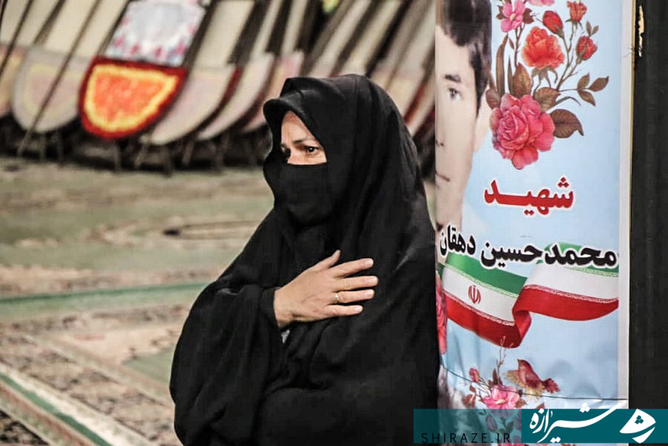  وداع با شهید گمنام در مسجد جامع آباده 