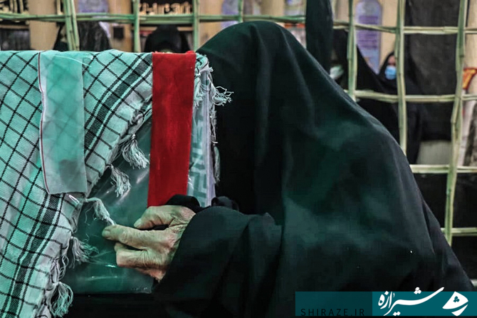  وداع با شهید گمنام در مسجد جامع آباده 