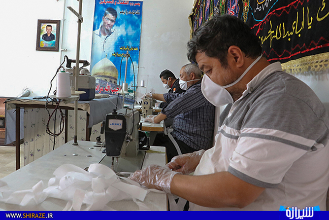 کارگاه جهادی تولید ماسک مهاجران افغان مقیم شیراز(عکس : احمدرضا مداح)