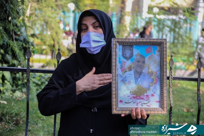 تشییع با شکوه پیکر مطهر جانباز دفاع مقدس ودومین شهید مدافع سلامت فارس شهید سعید شفاعت در شیراز -(عکس: احمدرضا مداح)