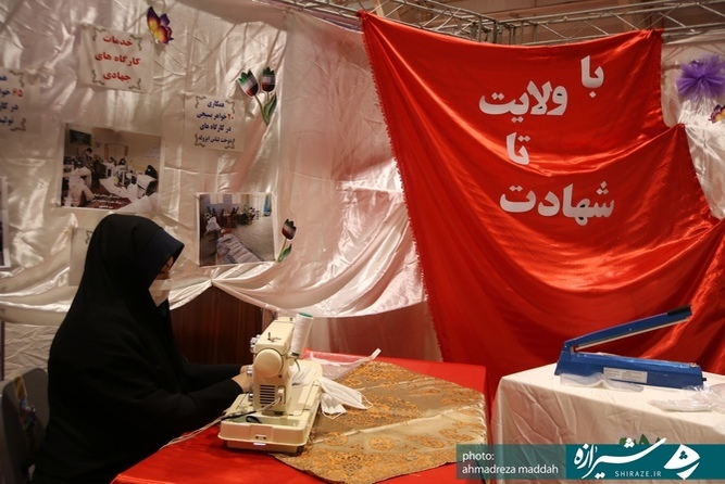 توزیع ۵۰۰۰ بسته معیشتی سپاه ناحیه مقاومت محمد رسول‌الله‌(ص) شیراز -(عکس: احمدرضا مداح)