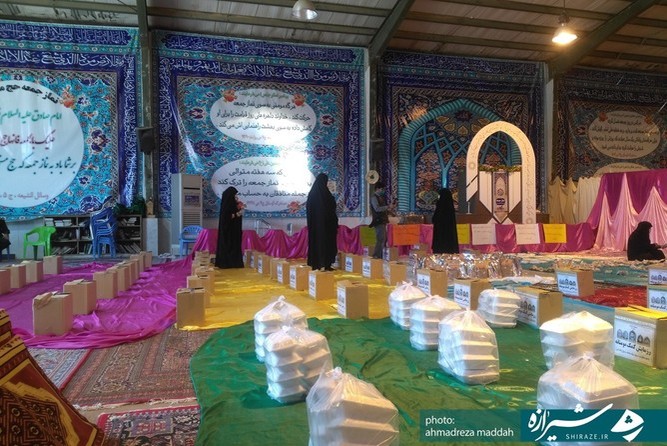 سومین مرحله کمک های مومنانه در غرب شیراز-(عکس: احمدرضا مداح)