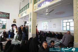 جلسه با اهالی در مسجد روستا
