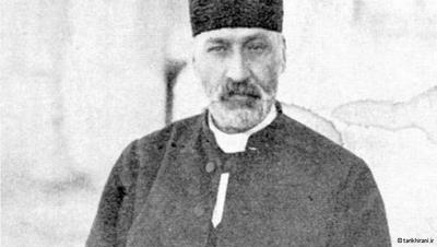 میرزا نصرالله خان نائینی ملقب به مشیرالدوله آخرین وزیر خارجه پیش از مشروطه بود. وی در سال ۱۳۱۷ قمری وزیر خارجه ایران شد و تا ۱۳۲۴ این سمت را عهدهدار بود. میرزا نصرالله خان نائینی ملقب به مشیرالدوله آخرین وزیر خارجه پیش از مشروطه بود. وی در سال ۱۳۱۷ قمری وزیر خارجه ایران شد و تا ۱۳۲۴ این سمت را عهدهدار بود.