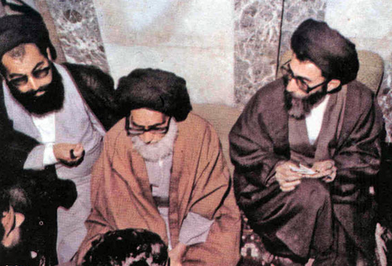 شهید دستغیب در کنار مقام معظم رهبری