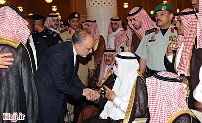  علی اکبر صالحی وزیر خارجه وقت ایران آبان ماه سال 90 عازم ریاض شد تا با حضور در مراسم تشییع ولیعهد عربستان سوتفاهم های بین دو کشور را رفع کند.