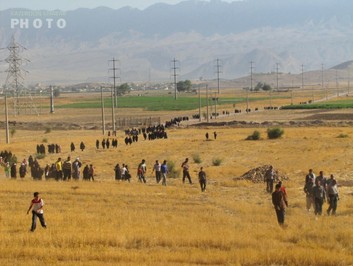 پیاده روی خانوادگی روستای بلیان شهرستان کازرون