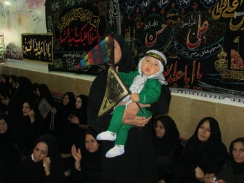 همایش بزرگ شیرخوارگان حسینی در سروستان