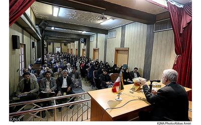 همایش سبک زندگی قرآنی در آستان مطهر شاهچراغ(ع)