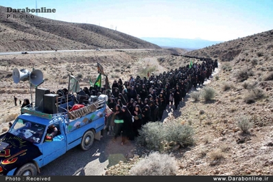 پیاده روی اربعین در روستای قلعه بیابان داراب