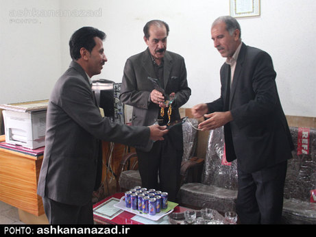 تقدیر از خیّر اشکنانی