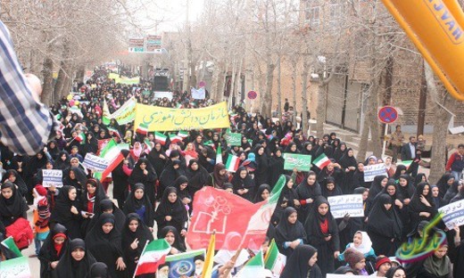 باشکوه‌ترین «ضربه متقابل» مردم فارس به دشمنان در راهپیمایی فجر 36
