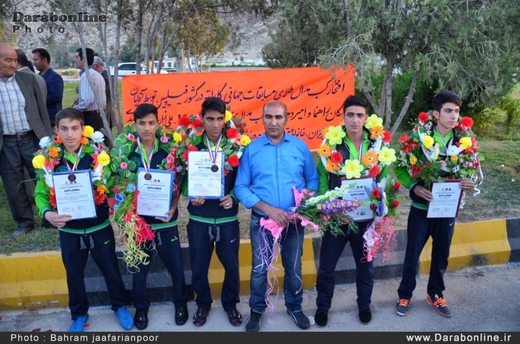 بازگشت قهرمانان دارابی کاراته از مسابقات جهانی فیلیپین