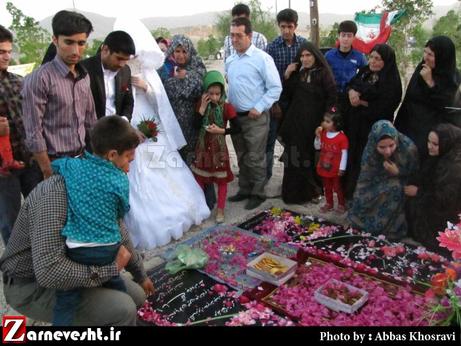 آغاز اولین روز زندگی مشترک زوج جوان زرین دشتی با زیارت شهدای گمنام