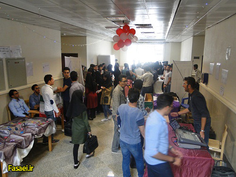 برپایی بازارچه خیریه در دانشگاه فسا