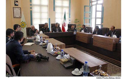 دیدار فرمانده سپاه فجر فارس با مدیر کل صدا و سیمای مرکز فارس و شهردار شیراز