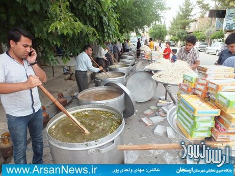 برپایی ایستگاه های صلواتی در ارسنجان به مناسبت سالروز میلاد حضرت ولی عصر(عج)