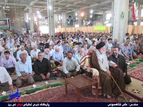 حضور مدیرکل صداوسیمای فارس در نمازجمعه شهرستان نی ریز