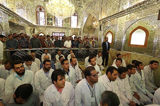 غبارروبی ضریح مطهر شاهچراغ(ع)