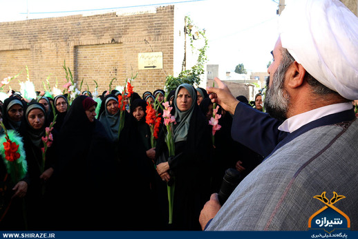پیاده‌روی بانوان شیرازی به مناسبت میلاد حضرت فاطمه معصومه(س)