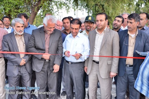 مراسم کلنگ زنی و افتتاح دو پارک ورودی داراب