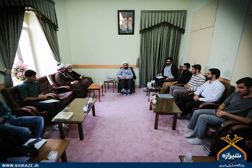 دیدار تشکل دانشجویی وصال با رییس نهاد نماینده ولی فقیه در فارس