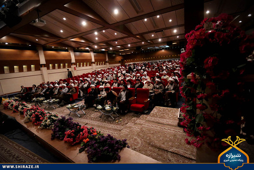 گردهمایی پرچمداران عاشورایی در شیراز