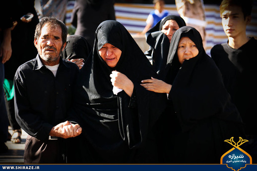 تشیع پیکر شهید مدافع حرم در شیراز