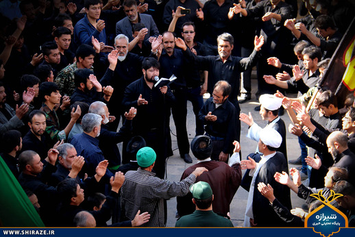 تشیع پیکر شهید مدافع حرم در شیراز