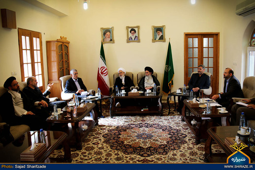 جلسه هیئت امنای حرم مطهر شاهچراغ(ع)