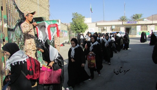 اعزام دومین گروه دانش آموزان سروستانی به مناطق عملیاتی جنوب کشور