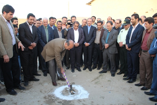 کلنگ استخر سرپوشیده ممسنی باز هم به زمین زده شد