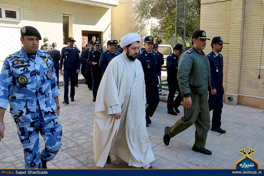 دیدار فرمانده و کارکنان نیروی هوایی ارتش با آیت الله ایمانی نماینده ولی فقیه در فارس