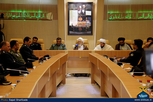 دیدار فرمانده و کارکنان نیروی هوایی ارتش با آیت الله ایمانی نماینده ولی فقیه در فارس