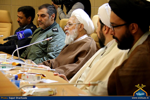دیدار فرمانده و کارکنان نیروی هوایی ارتش با آیت الله ایمانی نماینده ولی فقیه در فارس